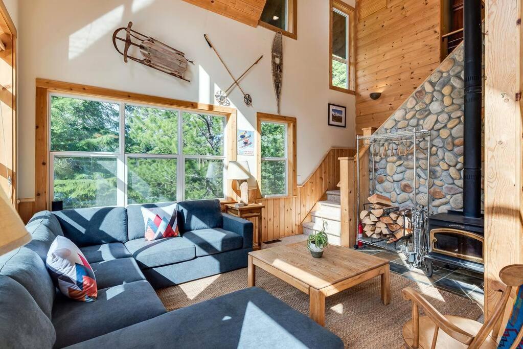 Hot Tub Cool Views: Roaring Creek Cabin 莱文沃思 外观 照片